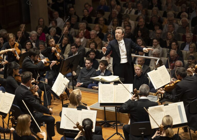 ORCHESTRE SYMPHONIQUE DE LA RADIO BAVAROISE / MENDELSSOHN-MAHLER / DANIEL HARDING : uNE SOIRÉE TOUT EN CONTRASTES